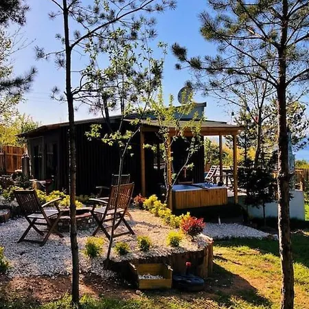 White Tinyhouse 사판자