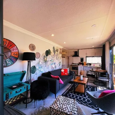 White Tinyhouse *
